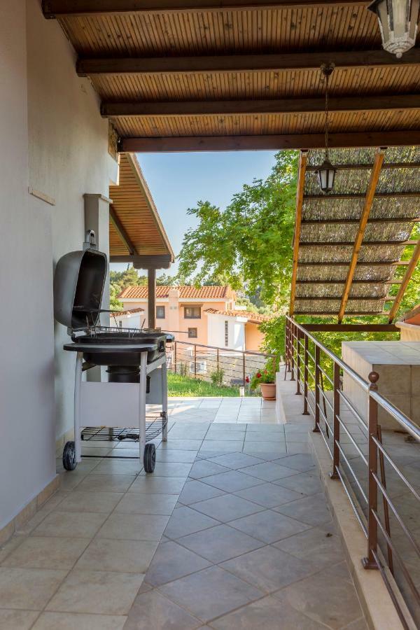 Villa Kristin 2 - 2Min Walk To Great Sandy, Shallow Beach Nikiti  Extérieur photo