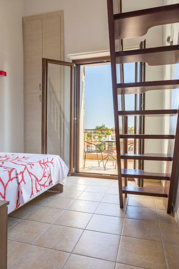 Villa Kristin 2 - 2Min Walk To Great Sandy, Shallow Beach Nikiti  Extérieur photo