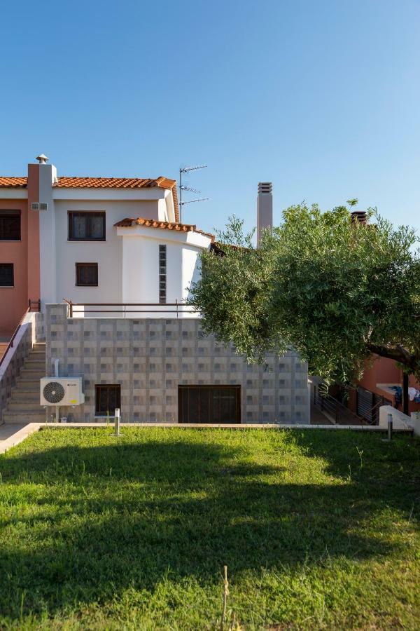 Villa Kristin 2 - 2Min Walk To Great Sandy, Shallow Beach Nikiti  Extérieur photo