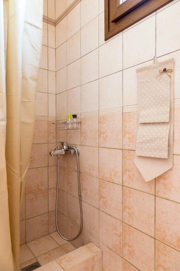 Villa Kristin 2 - 2Min Walk To Great Sandy, Shallow Beach Nikiti  Extérieur photo
