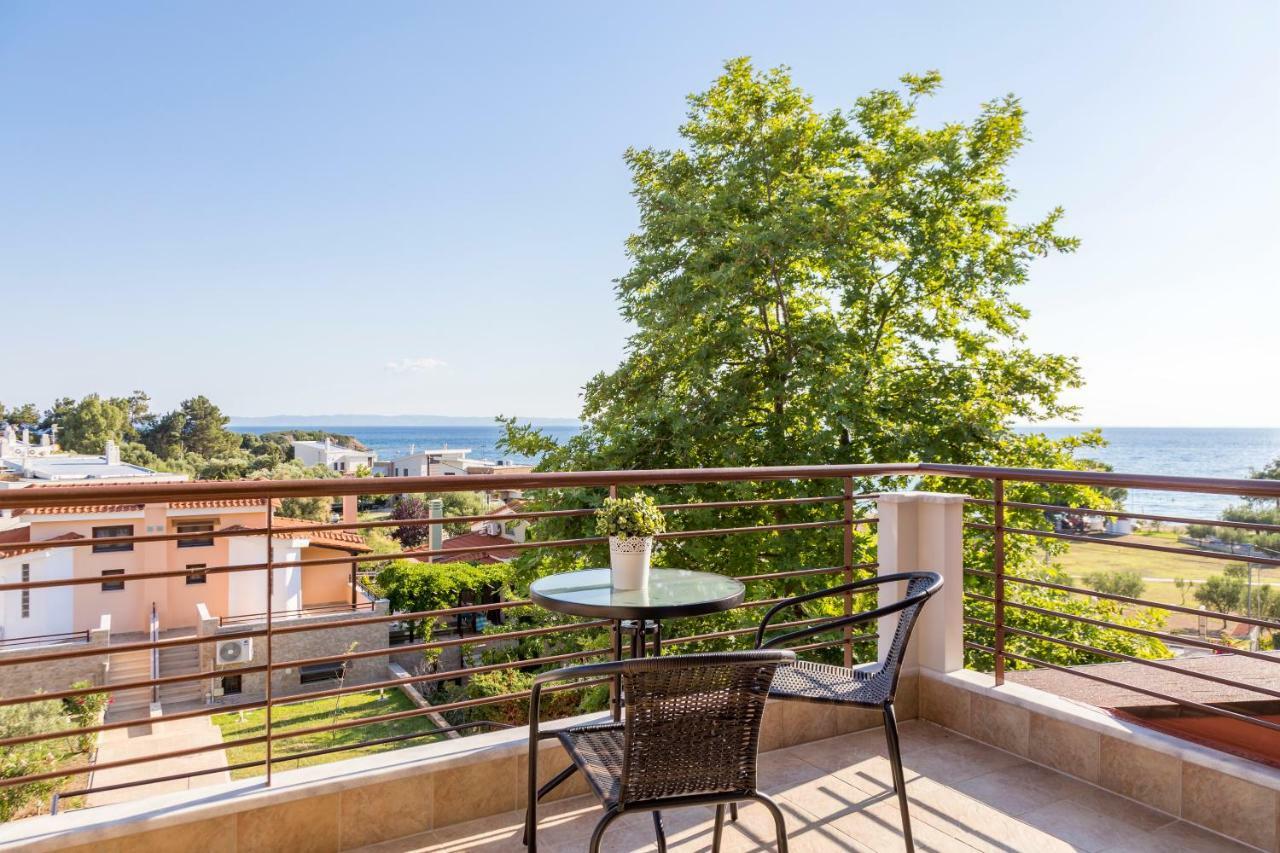 Villa Kristin 2 - 2Min Walk To Great Sandy, Shallow Beach Nikiti  Extérieur photo